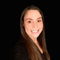 Kristin Lewandowski headshot