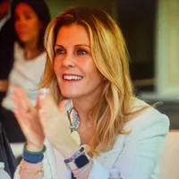 Lisa Stevens headshot