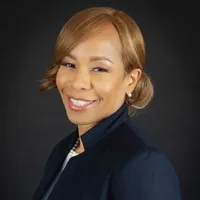 Suzan Morno headshot