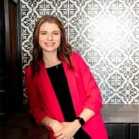 Alana McNary headshot