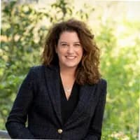 Denise Grode headshot