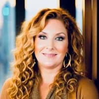 Erica Koenig headshot