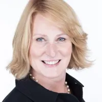 Carol MacKinlay headshot