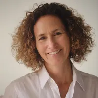 Katya Laviolette headshot