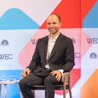 Taylor Bradley headshot