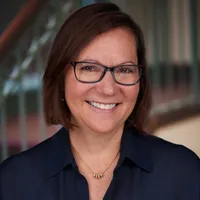 Samantha Howland headshot