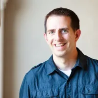 Logan Sutherland headshot