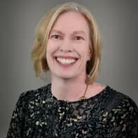 Deanie Ilukowicz headshot